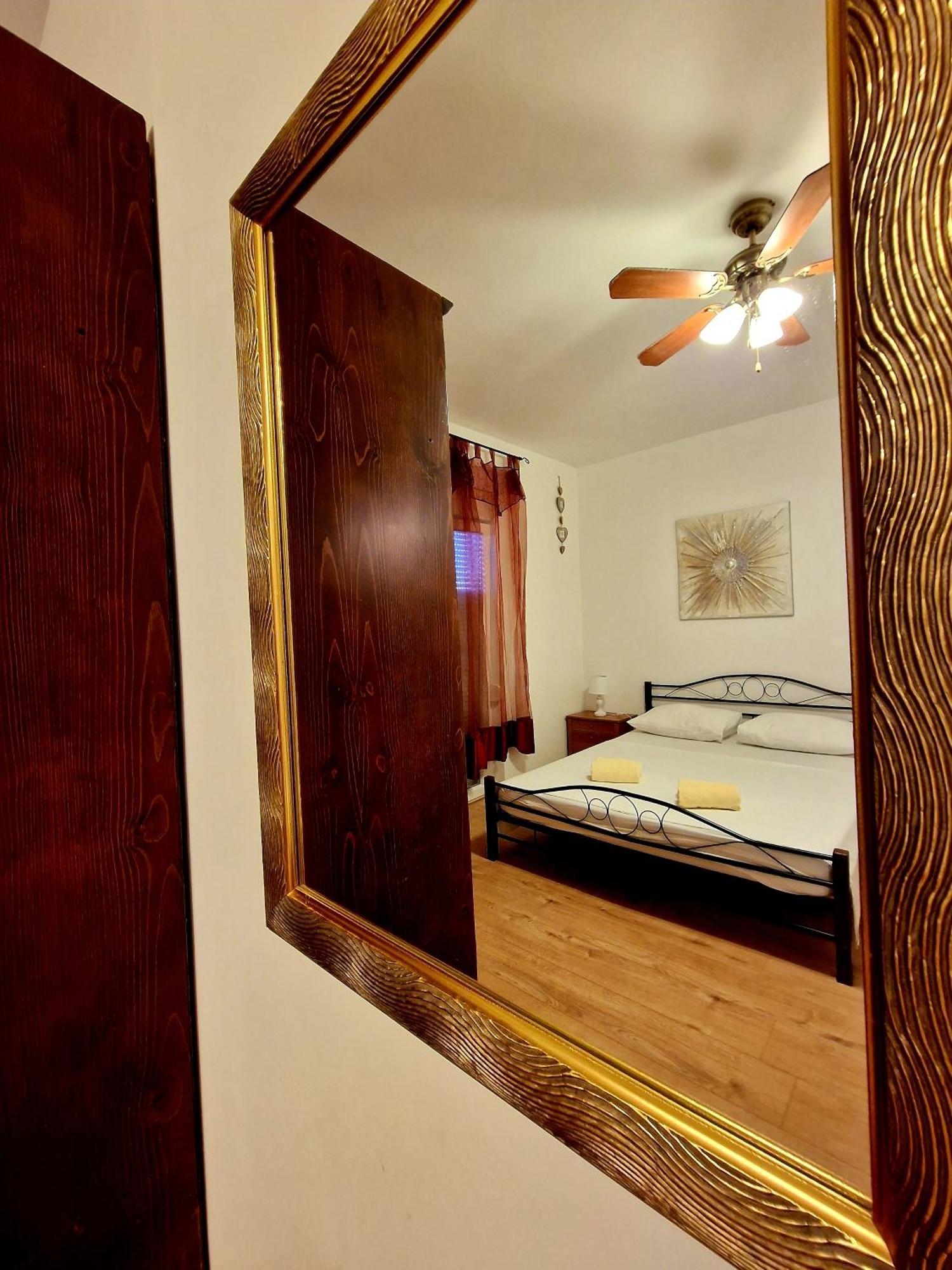 Residence Biocic Donji Okrug  Kamer foto